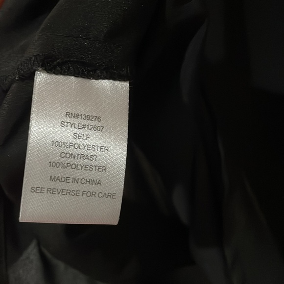 Daniel rainn black and white tank in size medium - Picture 4 of 7